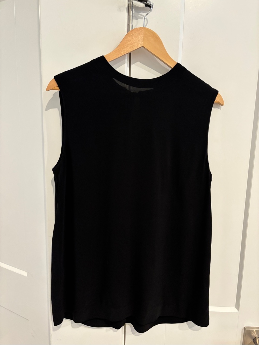Vince Black Sleeveless Button Back Draped Blouse. Size M